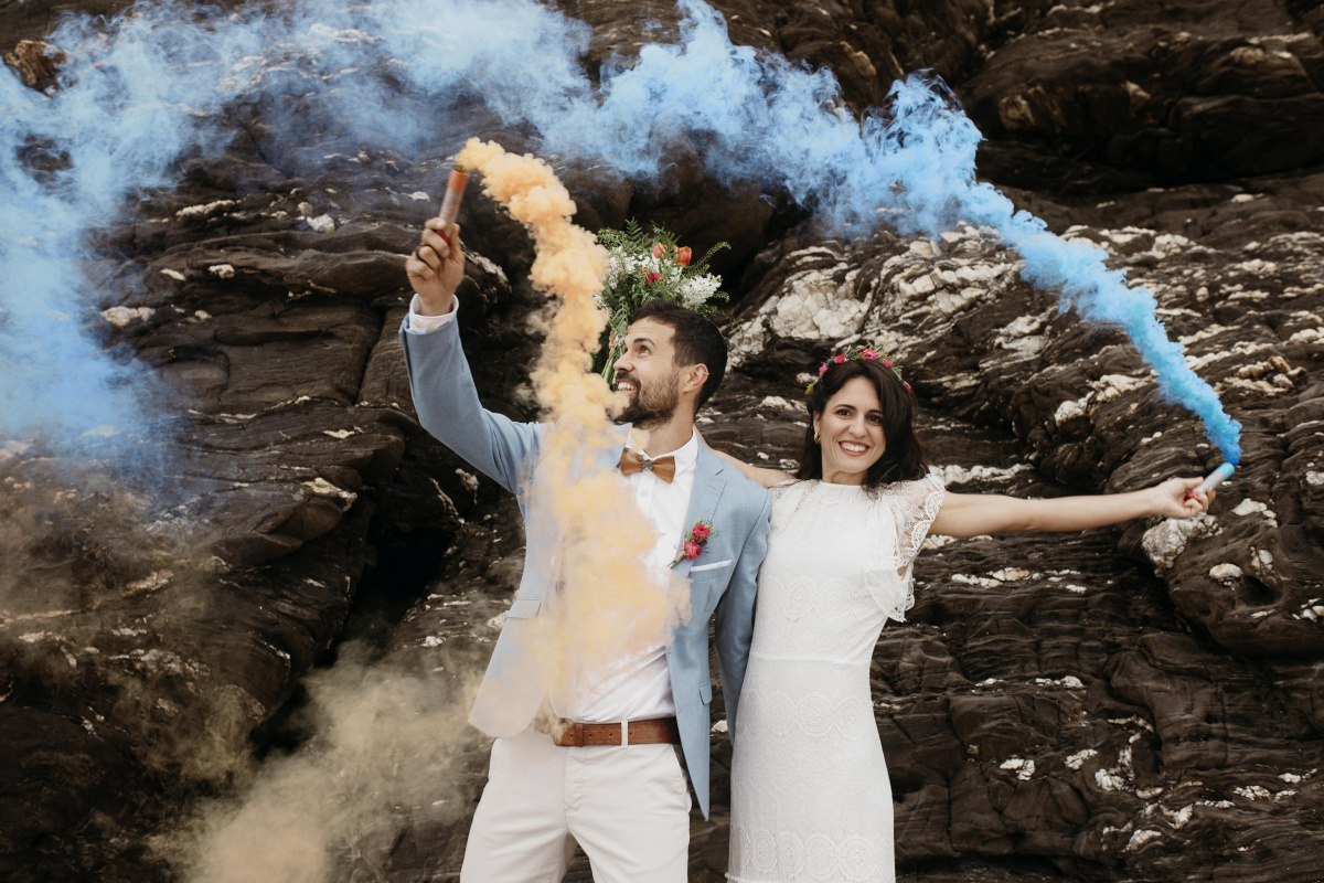 cute-couple-celebrating-their-wedding-beach.jpg cute-couple-celebrating-their-wedding-beach.jpg
